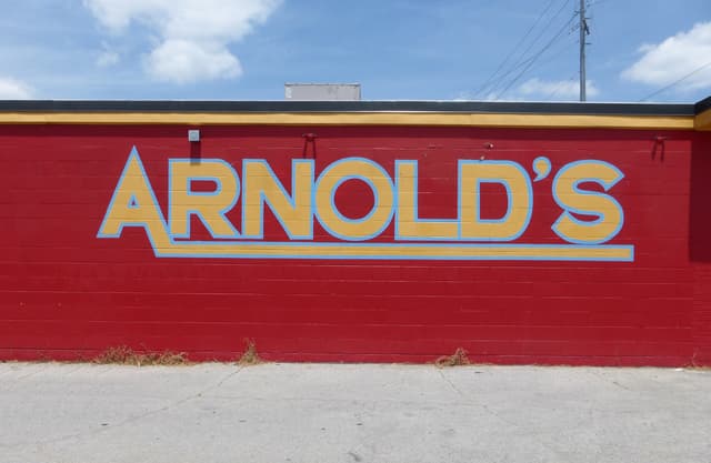 Exterior of Arnold's Country Kitchen