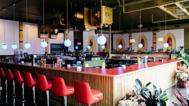 Interior bar of Chopper